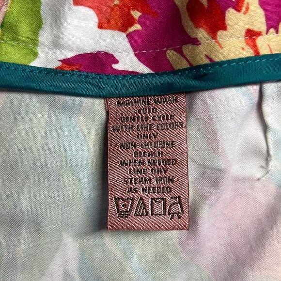 Bandolino Stretch Cropped Flare Chino Bight Floral EUC 12 - Picture 4 of 7